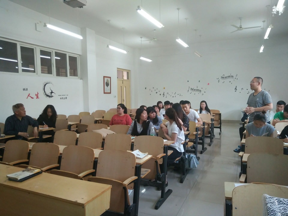 5月18日一号教学楼B125 (2)